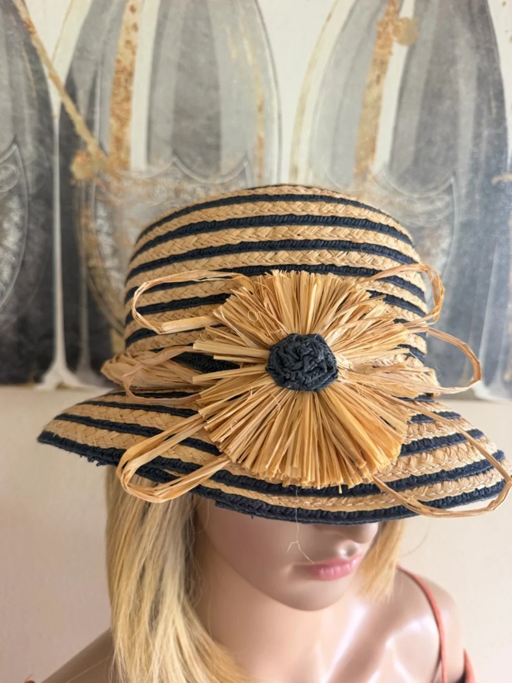 Stylish Black & Natural Straw Sun Hat with Decorative Flower